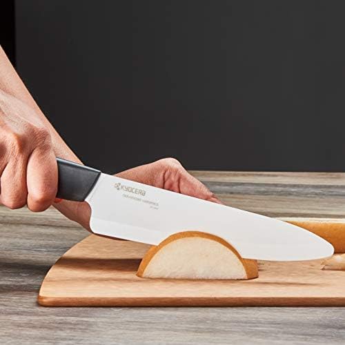 Kyocera Advanced Ceramic Revolution Series 7-инчен нож за професионален готвач, црна рачка, бело сечило