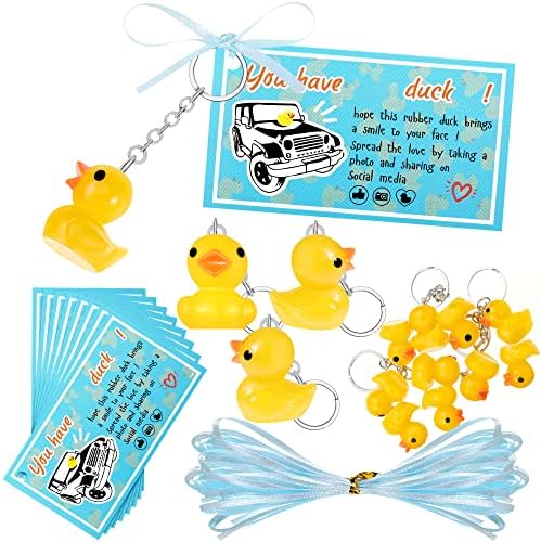 20 комплети гумени клучеви за патки мали симпатични 3Д ланци на клучеви од жолти патки со картички и ознаки за роденденска забава