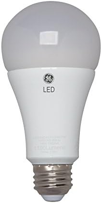 GE Осветлување 83693 LED 17-вати 1600-Лумен Затемнета А21 Средна База Сијалица, 1-Пакет, Мека Бела Боја