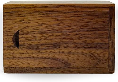 Мала дрвена кутија со лизгачки капак од дрво од орев од кутија за подароци со слајд, идеален контејнер за подароци или за занаетчиски