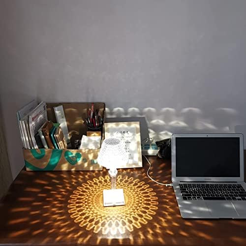 Кристална табела за ламба со 3-бои затемнета светлина, преносен USB-полнеж LED кристален дијамант мала маса за маса, романтична ламба за кревет