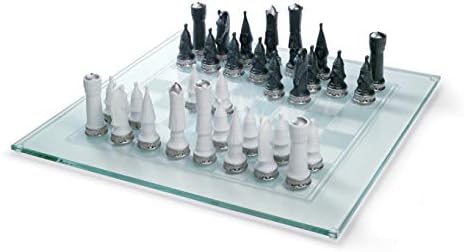 Сет на шахот lladró. Сребрен сјај. Порцелански шах.