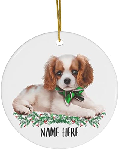 Смешно персонализирано име Кавалиер кралот Чарлс Спаниел кученце подароци 2023 украси за новогодишни елки кружат керамика