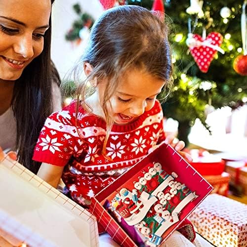 Персонализирани Божиќни украси 2021 година, Семејство Дедо Мраз од 4,5,6 Прилагодено дрво за висечки приврзоци, 4 пакувања 3Д смола Божиќни