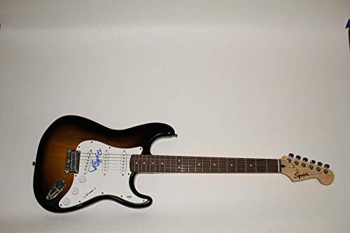 Бади Гај потпиша Електрична гитара за автограм Fender Brand - се чувствува како дожд PSA