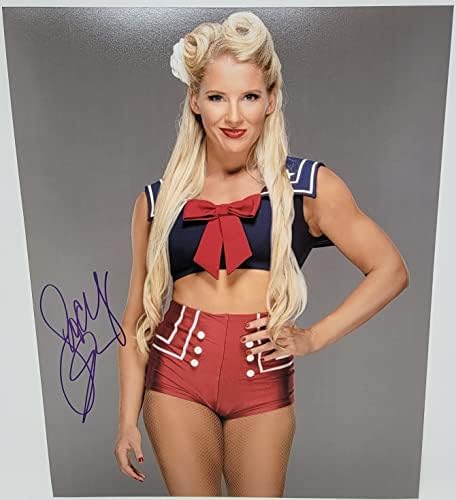 Лејси Еванс потпиша 8x10 фотографија WWE Superstar Diva Macey Estrella-Kadlec