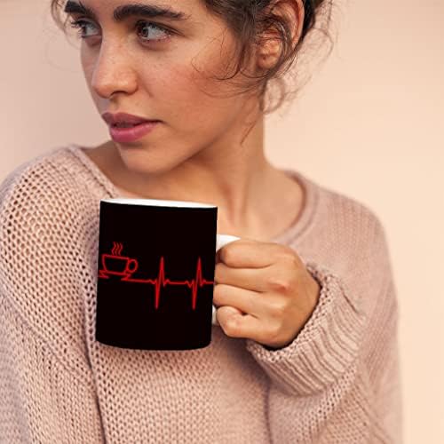 Кригла за чукање на срцето со рачка од срце - кригла со тематски кафе - илустрација керамичка кригла