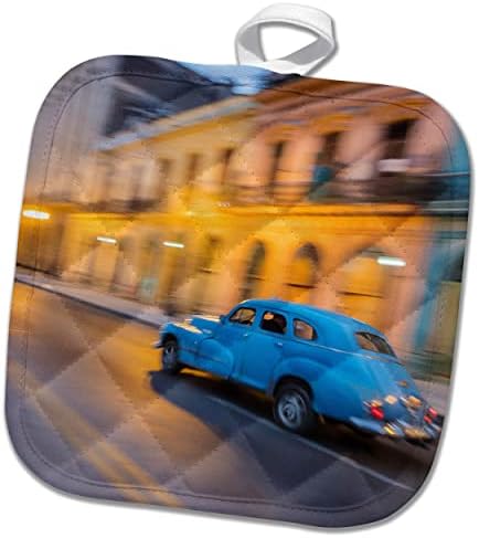 3drose Куба, Хавана, Хавана Вија, Олд Хавана, Класичен автомобил во движење на. - Potholders