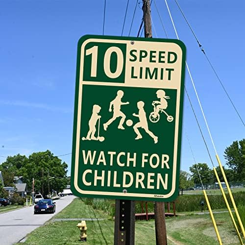 Бавни деца кои играат знак на знак на знак 10 км на час знаци 18 x 12 гледаат за деца знаци деца на игра во сообраќајниот знак