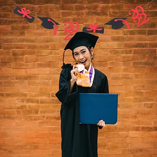 Pretyzoom Црн декор црвен гарланд дипломирање за страници за дипломирање 2022 дипломски банер со матурска капа и знаци на дипломи