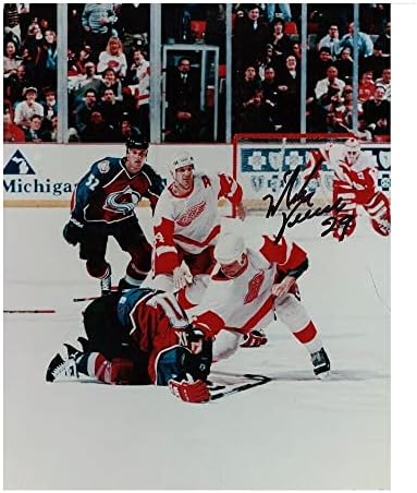 Мајк Вернон го потпиша Детроит Црвените крилја 8 x 10 Фото '97 Борба во Колорадо - 70518 - Автограмирани фотографии од НХЛ