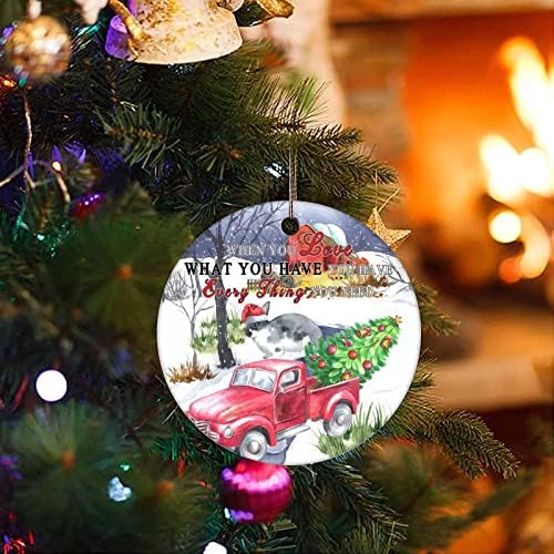 Cheyan Смешна фарма куќа црвен камион Божиќен порцелан украс дома украси Божиќни приврзоци животни елка виси украс