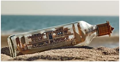 Модел брод во шише
