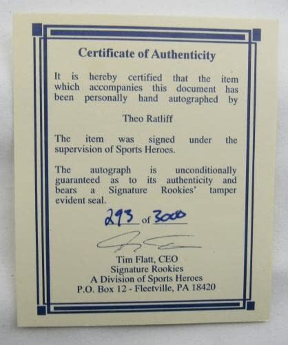 Тео Ратлиф потпиша дебитант за автограм за автограм 1995 година 8x10 кошаркарска картичка W - Автограмирана НБА фотографии