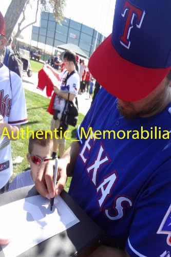Јоаким Сорија го автограмираше Тексас Ренџерс Jerseyерси w/Доказ, Слика на потпишување на Јоаким за нас, Тексас Ренџерс, Канзас Сити